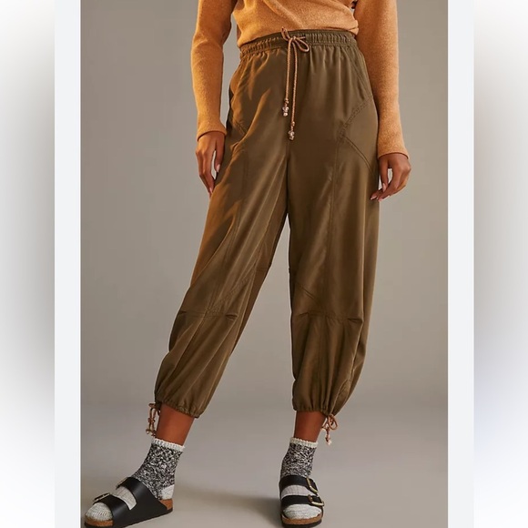 Anthropologie Parachute Pants Olive Green Pull On Cropped Streetwear Size XS - Picture 1 of 14